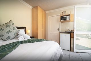accommodation walmer self catering walmer villiers room6 003
